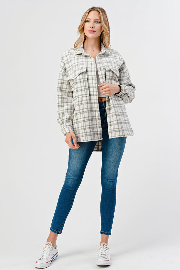 YURA OVERSIZED PLAID SHACKET IN SOFT FLEECE